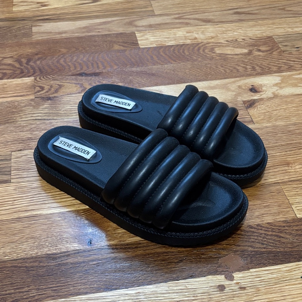 Steve Madden Black Slide Sandals